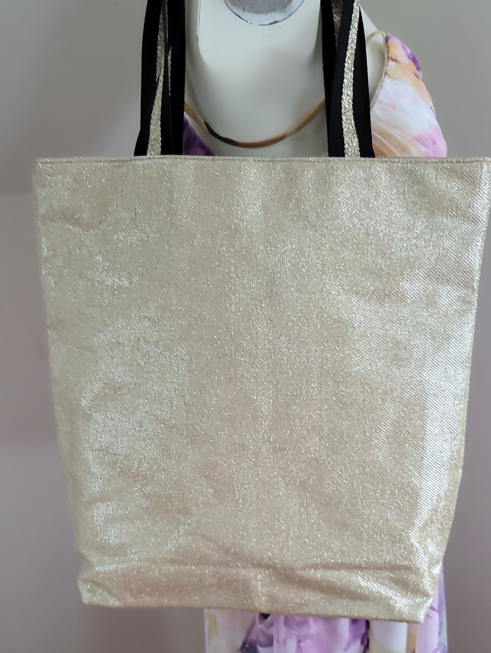 VICTORIA'S SECRET Gold Glitter Fashion Show Limited Edition Tote Bag Casual Chic - Picture 6 of 13